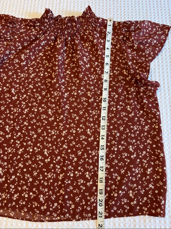 Paper Crane Large Rust White Floral High Neck Puff Flutter Short Sleeve Top - Picture 10 of 10